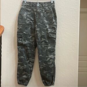 Arizona Jean Co Juniors’ Camo Pants 1